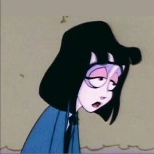 Meet your Posher, Layla